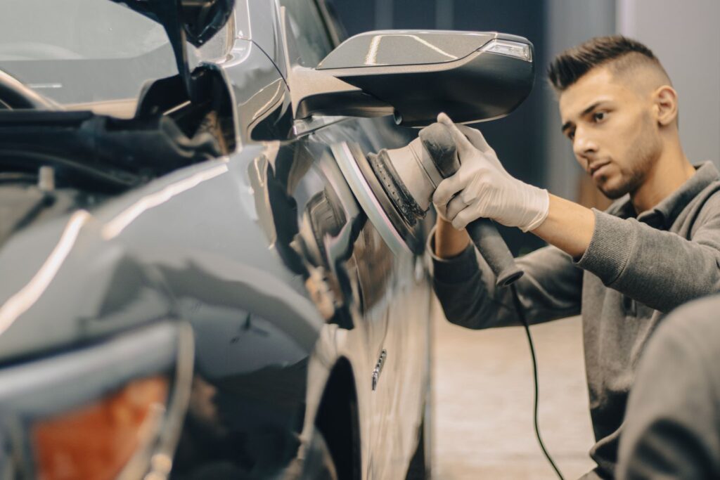 Phân Loại Máy Chà Nhám Ô Tô Hiện Nay: Nên Chọn Loại Nào Cho Garage?